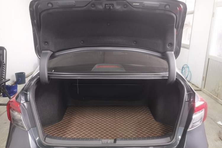 Used Honda Civic 2023 240TURBO CVT Dynamic Edition Trunk