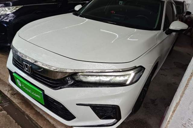 Used Honda Civic 2023 240TURBO CVT Dynamic · Center Stage Special Edition