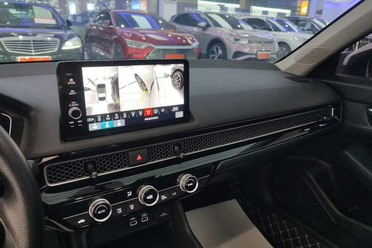 Used Honda Civic 2023 2.0L eHEV Pioneer Edition Audio And AC Panel