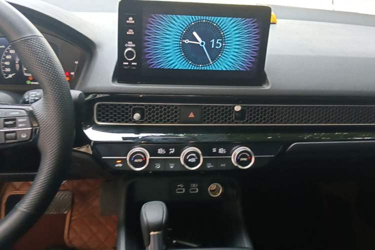 Used Honda Civic 2023 240TURBO CVT Dynamic Edition Audio And AC Panel