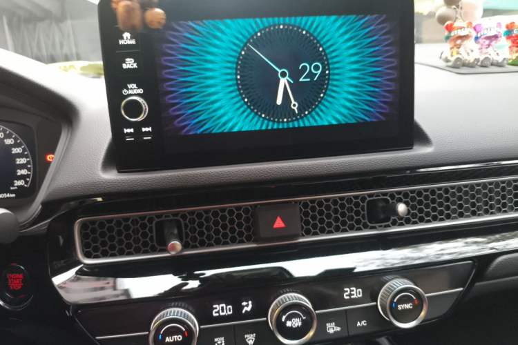 Used Honda Civic 2023 240TURBO CVT Dynamic Edition Audio And AC Panel
