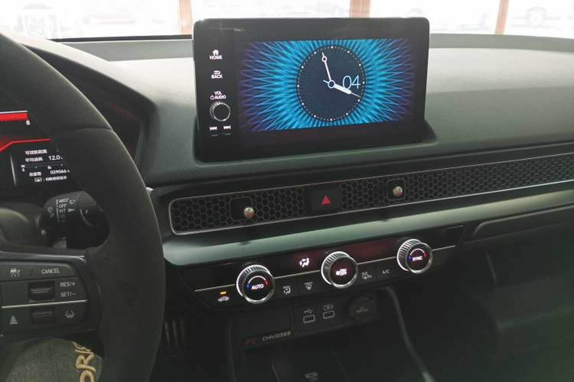 Used Honda Civic 2023 2.0T 420TURBO TYPE R Audio And AC Panel