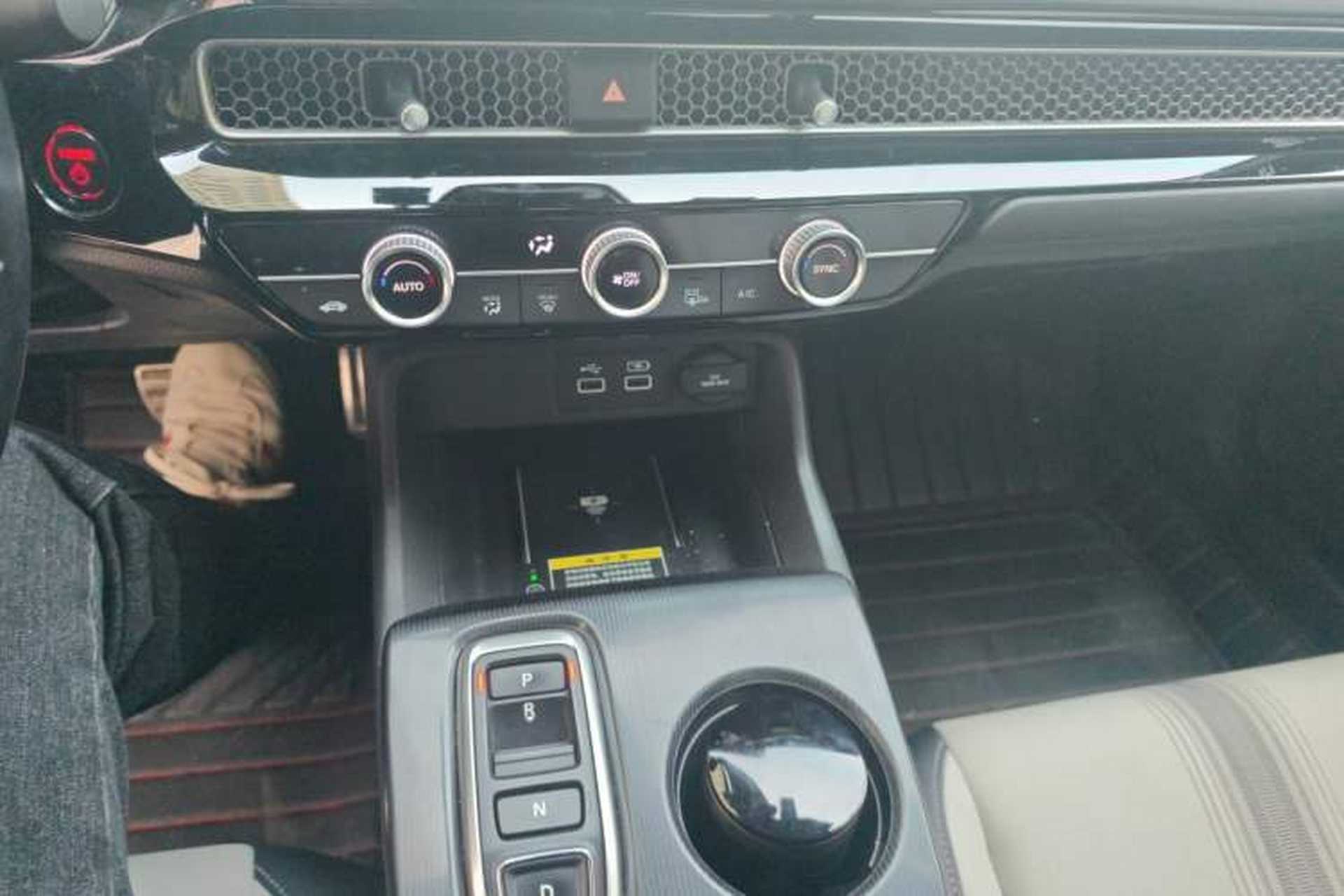 Used Honda Civic 2023 2.0L eHEV Sharp Edition Audio And AC Panel