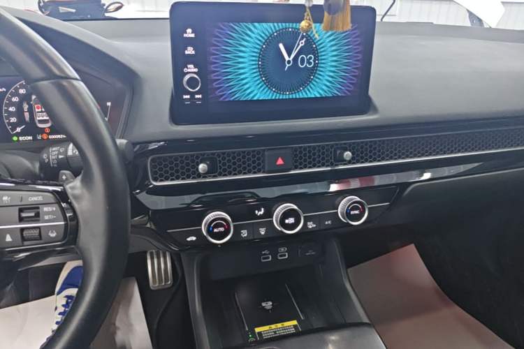 Used Honda Civic 2023 2.0L eHEV Sharp Edition Audio And AC Panel