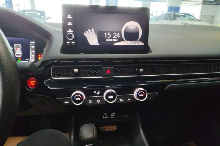Used Honda Civic 2023 240TURBO CVT Dynamic · Center Stage Special Edition Audio And AC Panel