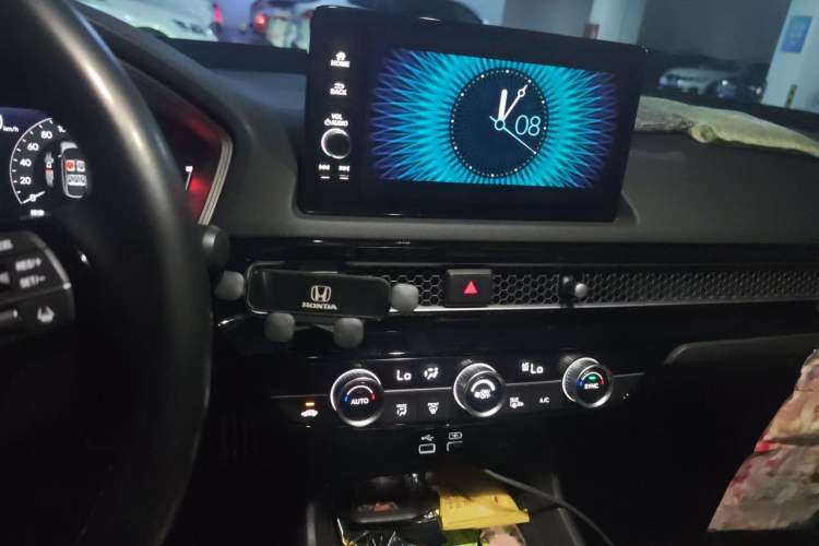 Used Honda Civic 2023 HATCHBACK 2.0L eHEV Extreme Control Edition Audio And AC Panel