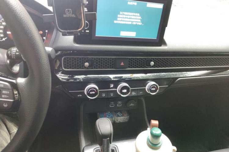 Used Honda Civic 2023 240TURBO CVT Dynamic Edition Audio And AC Panel