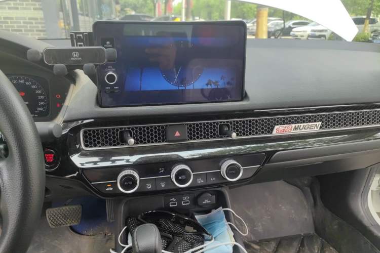 Used Honda Civic 2023 240TURBO CVT Dynamic Edition Audio And AC Panel