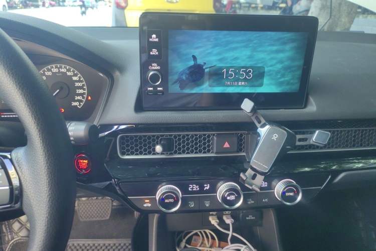 Used Honda Civic 2023 HATCHBACK 240TURBO CVT Zhiyue Edition Audio And AC Panel