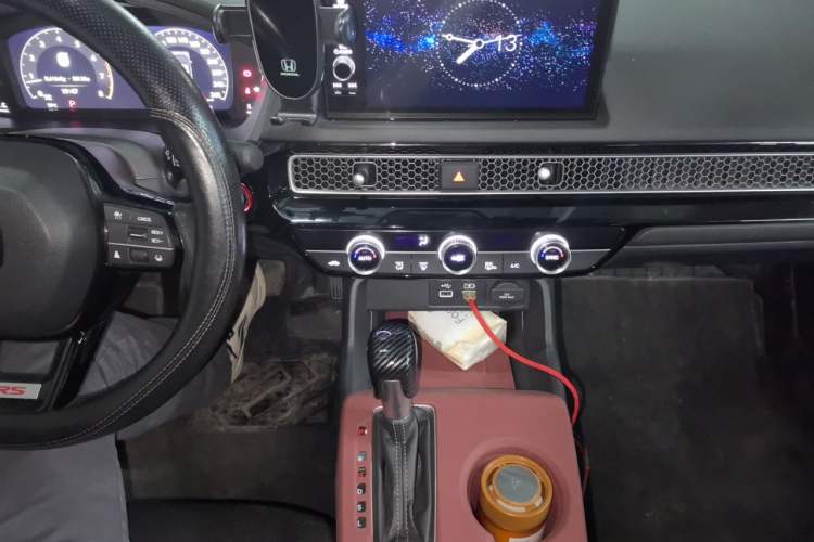 Used Honda Civic 2023 240TURBO CVT Dynamic Edition Audio And AC Panel
