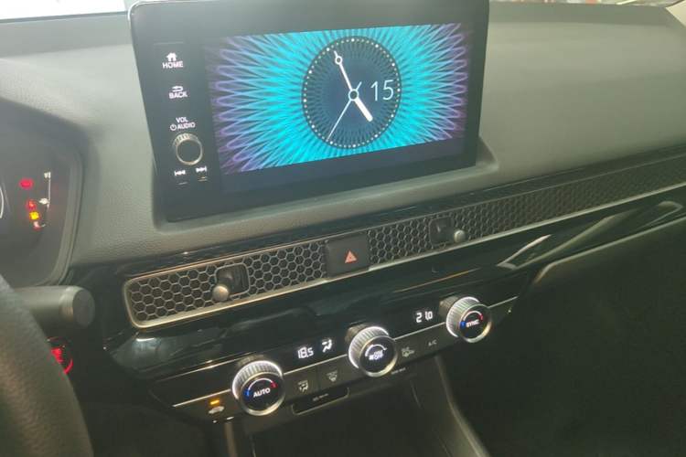 Used Honda Civic 2023 240TURBO CVT Dynamic Edition Audio And AC Panel