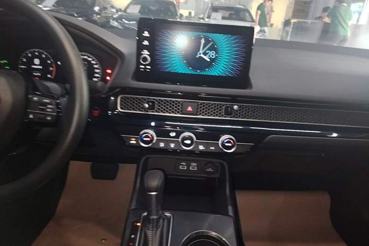 Used Honda Civic 2023 240TURBO CVT Dynamic Edition Audio And AC Panel
