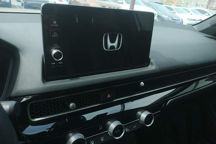 Used Honda Civic 2023 HATCHBACK 240TURBO CVT Extreme Edition Audio And AC Panel