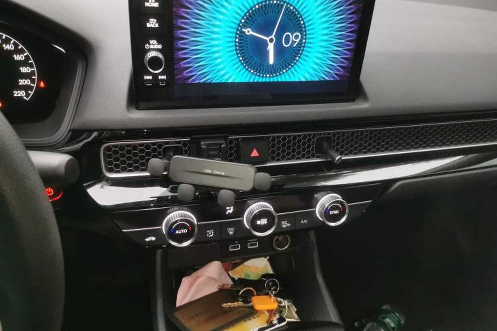 Used Honda Civic 2023 2.0L eHEV Pioneer Edition Audio And AC Panel