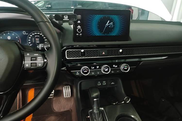 Used Honda Civic 2023 HATCHBACK 240TURBO CVT Extreme Edition Audio And AC Panel