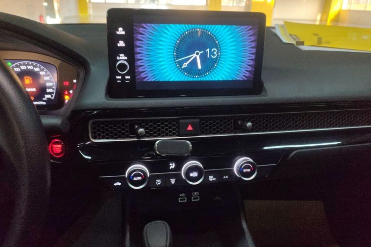 Used Honda Civic 2023 240TURBO CVT Dynamic Edition Audio And AC Panel