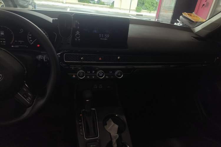 Used Honda Civic 2023 HATCHBACK 240TURBO CVT Zhiyue Edition Audio And AC Panel