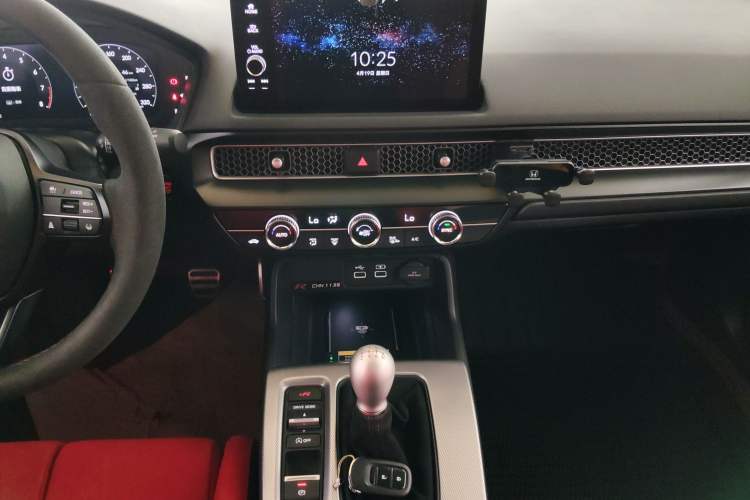 Used Honda Civic 2023 2.0T 420TURBO TYPE R Audio And AC Panel