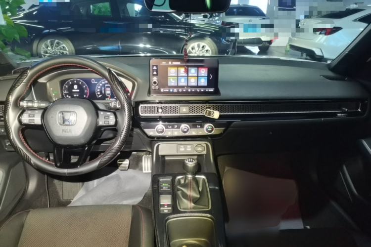 Used Honda Civic 2023 HATCHBACK 240TURBO Manual Extreme Edition Center Console