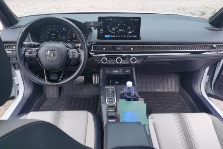 Used Honda Civic 2023 HATCHBACK 2.0L eHEV Extreme Control Edition Center Console