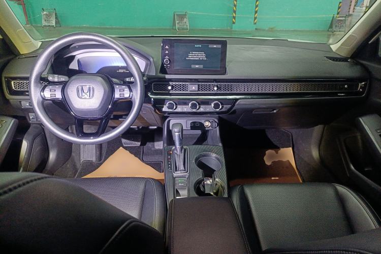Used Honda Civic 2023 240TURBO CVT Dynamic · Center Stage Special Edition Center Console