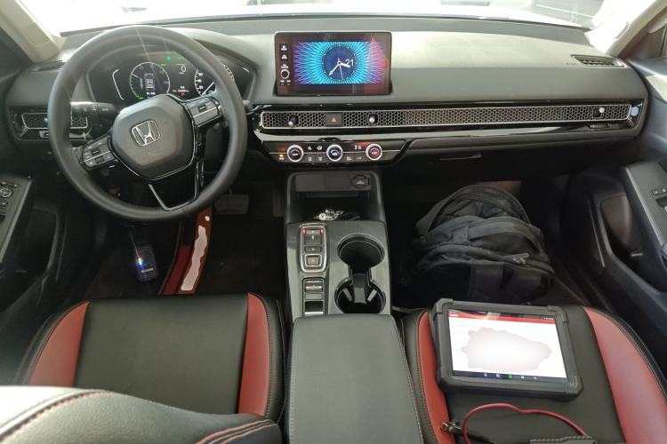 Used Honda Civic 2023 2.0L eHEV Pioneer Edition Center Console