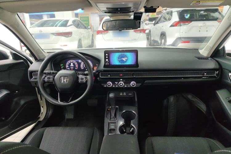 Used Honda Civic 2023 240TURBO CVT Dynamic · Center Stage Special Edition Center Console