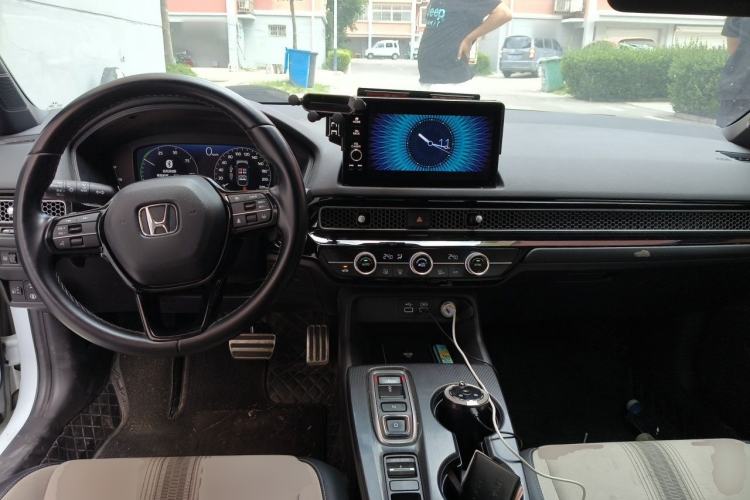Used Honda Civic 2023 HATCHBACK 2.0L eHEV Extreme Control Edition Center Console