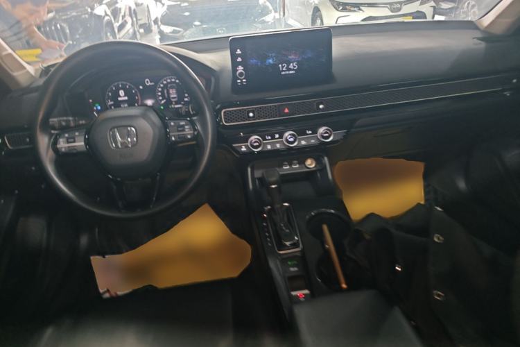 Used Honda Civic 2023 240TURBO CVT Dynamic Edition Center Console