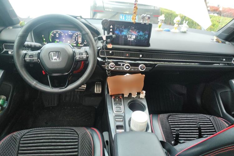 Used Honda Civic 2023 2.0L eHEV Sharp Edition Center Console