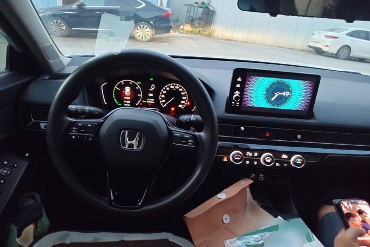 Used Honda Civic 2023 2.0L eHEV Pioneer Edition Center Console