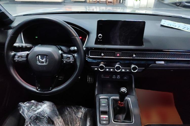 Used Honda Civic 2023 HATCHBACK 240TURBO Manual Extreme Edition Center Console