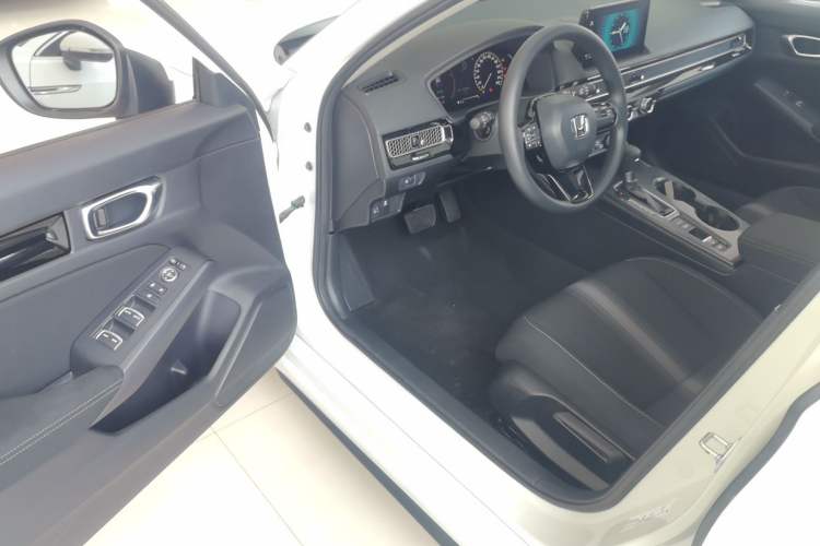 Used Honda Civic 2023 HATCHBACK 240TURBO CVT Zhiyue Edition Driver Seat