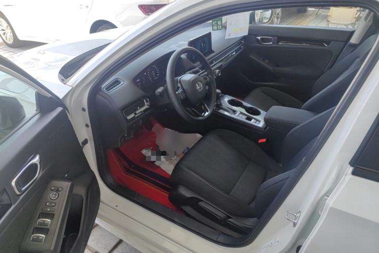 Used Honda Civic 2023 240TURBO CVT Dynamic Edition Driver Seat