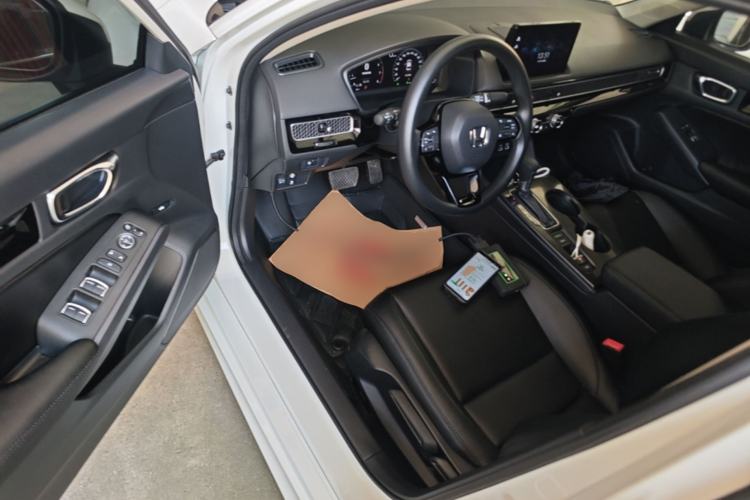 Used Honda Civic 2023 240TURBO CVT Dynamic Edition Driver Seat