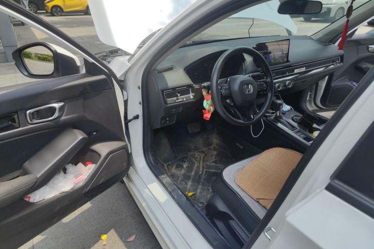 Used Honda Civic 2023 240TURBO CVT Dynamic Edition Driver Seat
