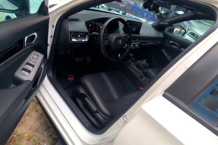 Used Honda Civic 2023 HATCHBACK 240TURBO CVT Extreme Edition Driver Seat