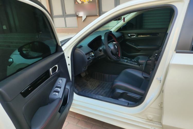 Used Honda Civic 2023 240TURBO CVT Dynamic Edition Driver Seat