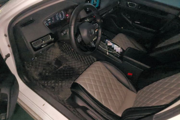Used Honda Civic 2023 240TURBO CVT Dynamic Edition Driver Seat