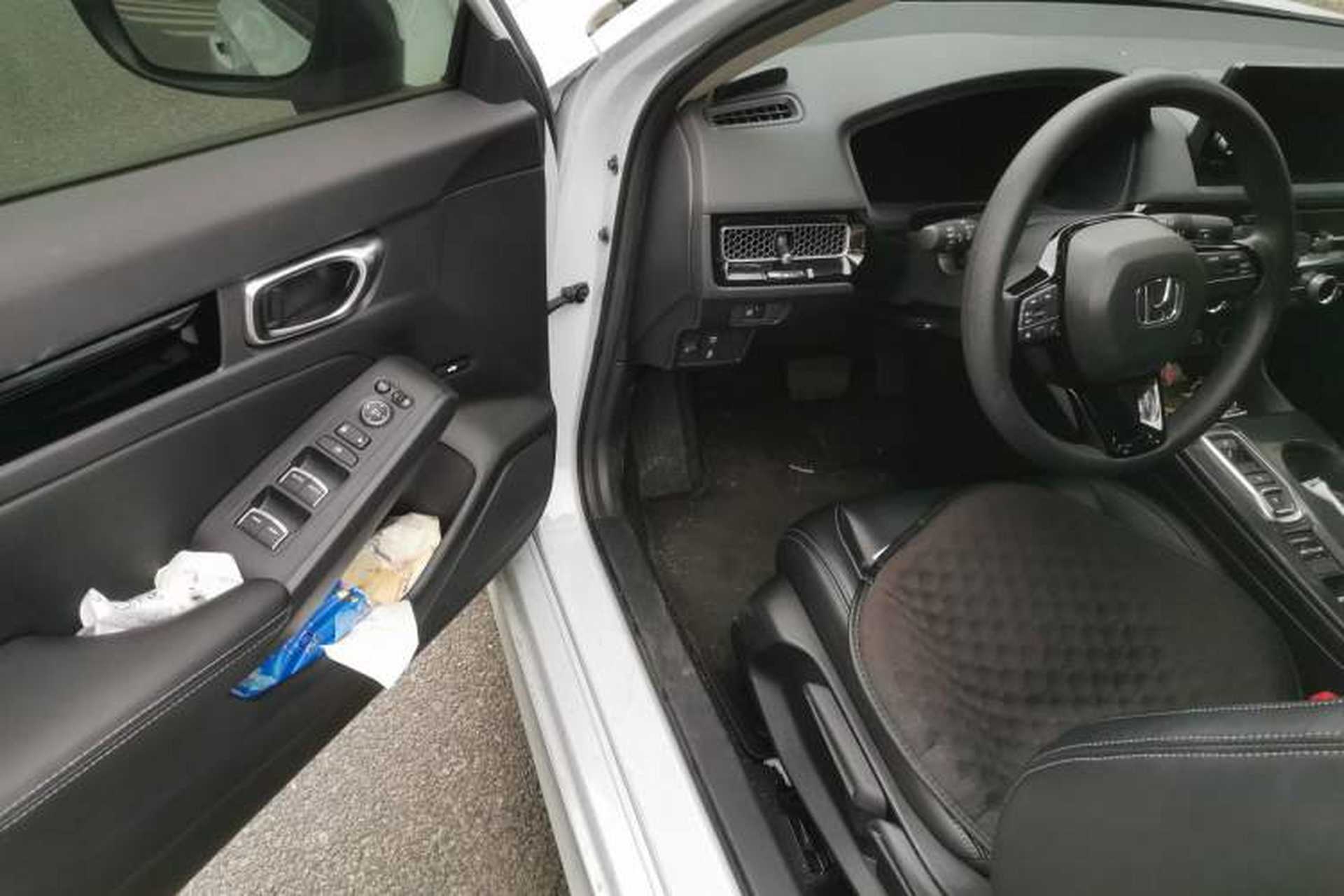 Used Honda Civic 2023 2.0L eHEV Pioneer Edition Driver Seat