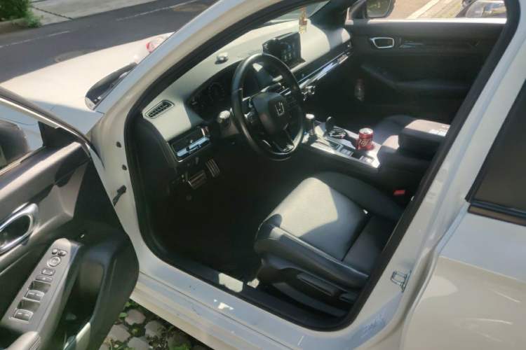 Used Honda Civic 2023 240TURBO CVT Dynamic Edition Driver Seat