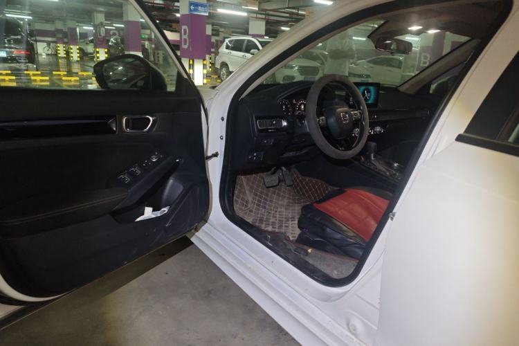 Used Honda Civic 2023 240TURBO CVT Dynamic Edition Driver Seat