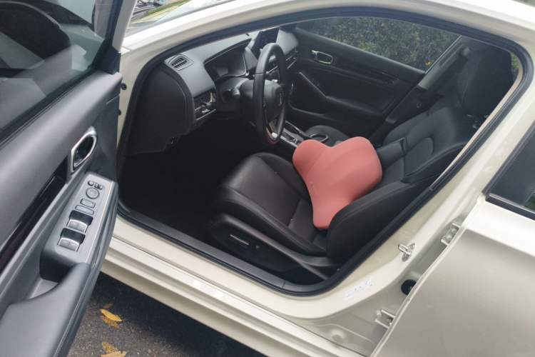Used Honda Civic 2023 240TURBO CVT Dynamic Control · C-Position Guest Special Edition Driver Seat