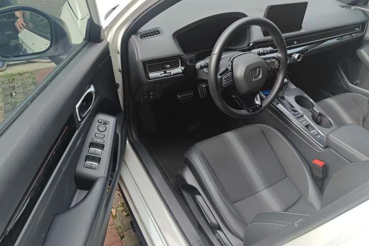 Used Honda Civic 2023 HATCHBACK 240TURBO CVT Extreme Edition Driver Seat