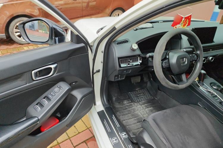 Used Honda Civic 2023 240TURBO CVT Dynamic Edition Driver Seat