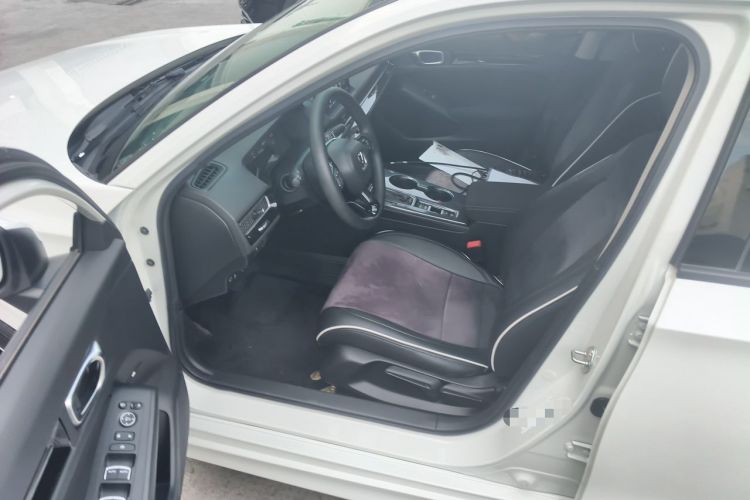 Used Honda Civic 2023 240TURBO CVT Dynamic · Center Stage Special Edition Driver Seat