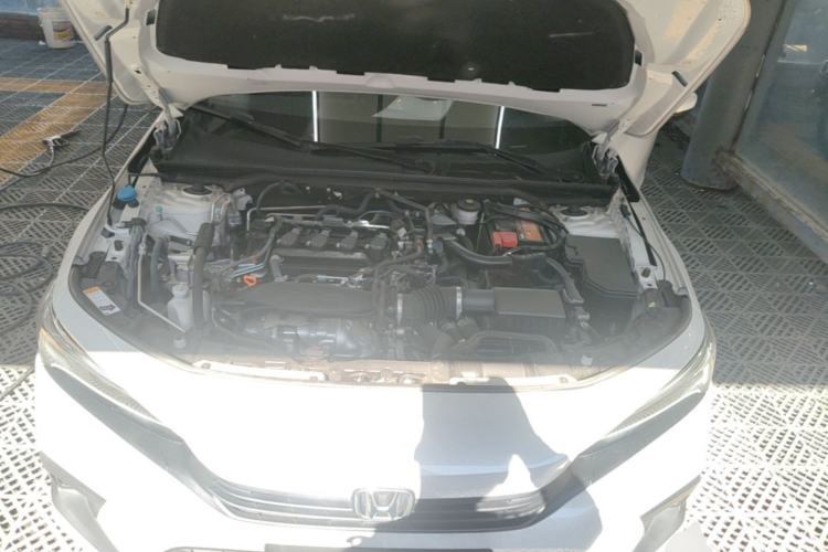Used Honda Civic 2023 240TURBO CVT Dynamic Edition Engine Bay