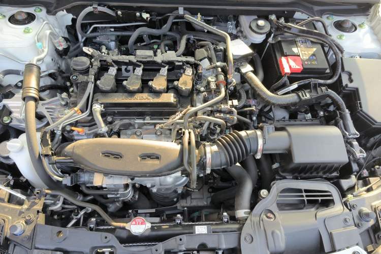 Used Honda Civic 2023 240TURBO CVT Dynamic Edition Engine Bay