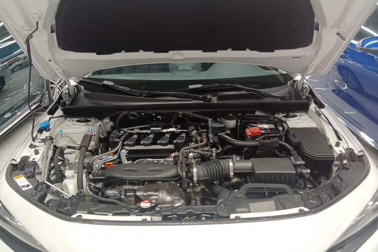 Used Honda Civic 2023 240TURBO CVT Dynamic Edition Engine Bay
