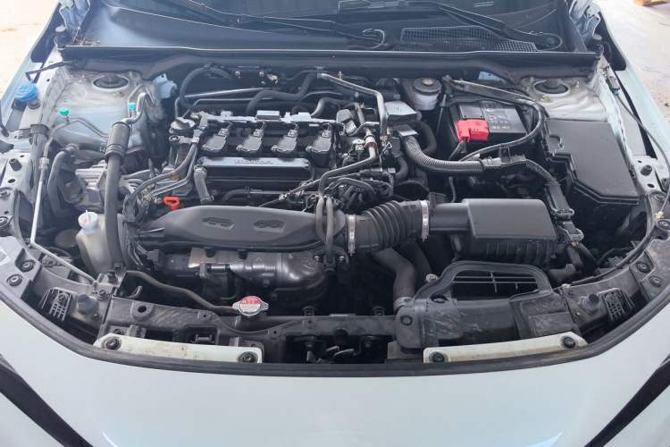 Used Honda Civic 2023 240TURBO CVT Dynamic Edition Engine Bay